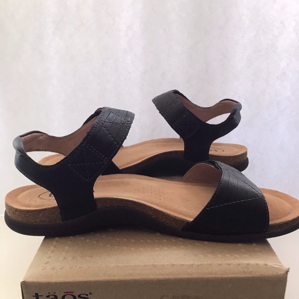 Taos Footwear Women's Pioneer Black Sandal 11 M